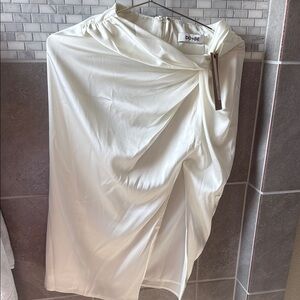 Do+Be Women's Cream Skirt